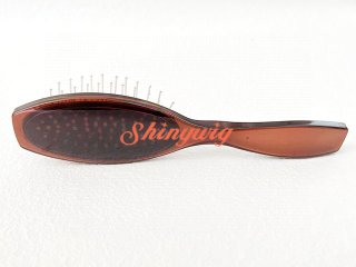 プラスチック製ブラシ